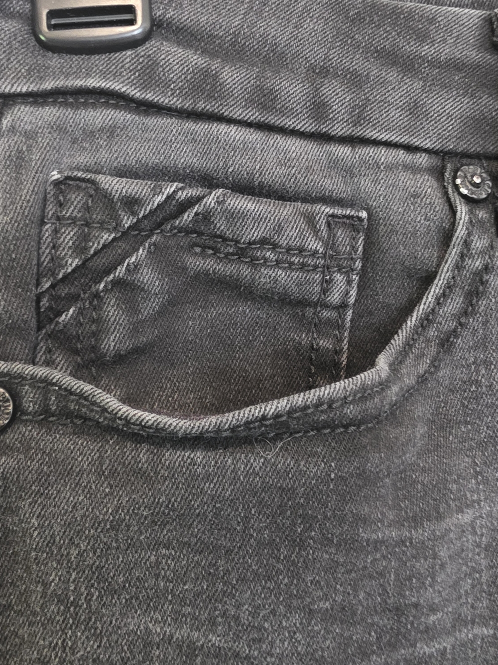 Black High-Waist Cropped Straight Jeans - Women Distressed Bottoms Buckle Fit 35 - Picture 5 of 13